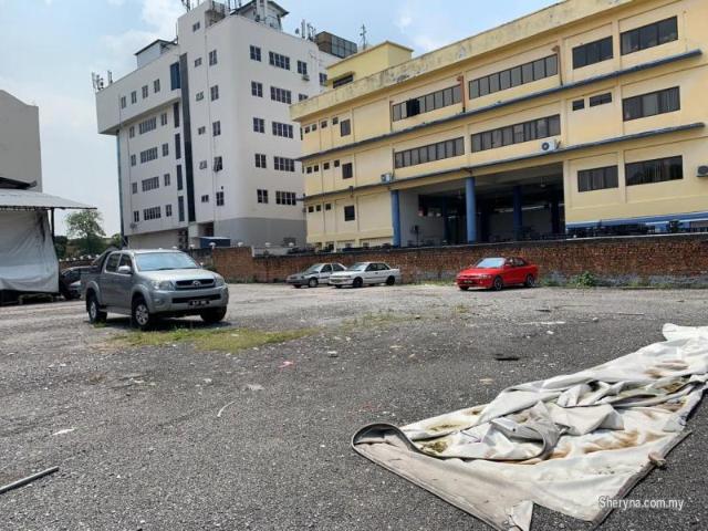 section 51a, jalan penchala warehouse