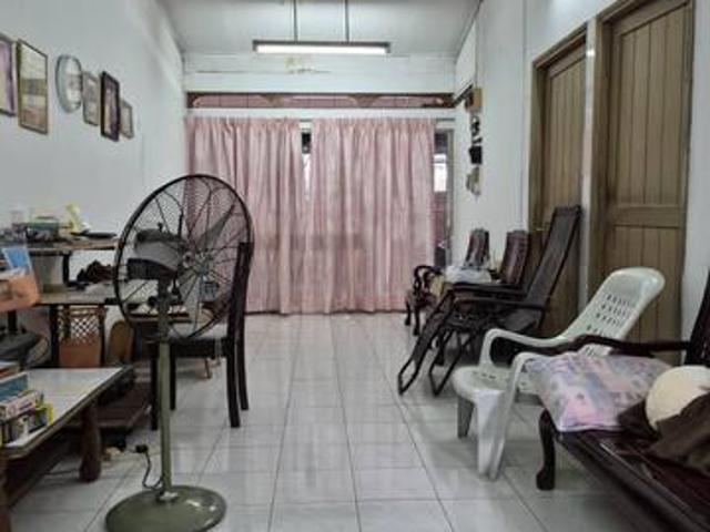 Section 51a petaling jaya PJ seksyen 51a 1 storey terrace house sale