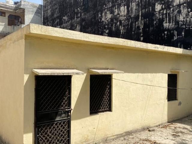 Sector 108, Noida Expressway 300 Sq. Mt. Plot in Sector 108 Noida Listing ID: #10353
