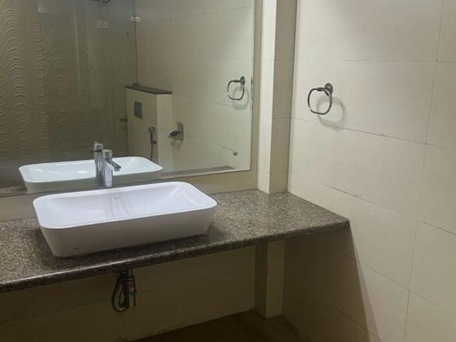 Sector 108, Noida Expressway 4 Bedroom 250 Sq. Mt. Builder Floor in Sector 108 Noida Listing ID: #10400