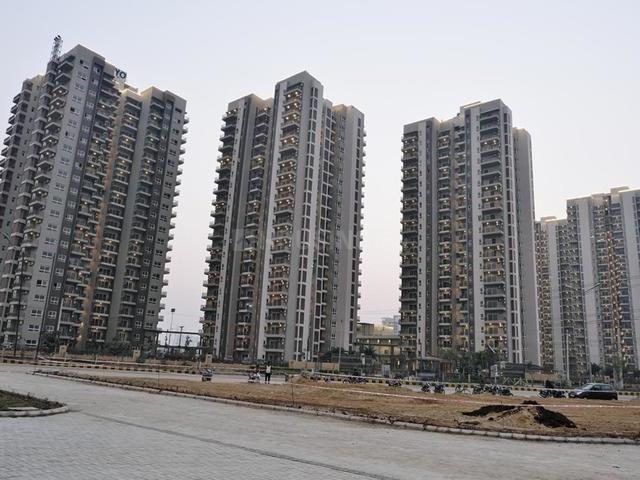Sector 102 3.5 BHK Apartment For Sale Gurgaon