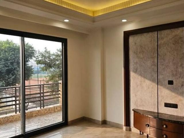 Sector 10, Central Gurgaon 4 Bedroom 1800 Sq. Yd. Builder Floor in Sector 10 Gurgaon Listing ID: #10344