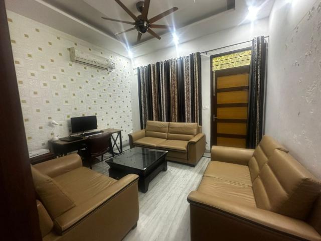 Sector 10, Panchkula City 2 Bedroom 2100 Sq. Ft. Builder Floor in Sector 10 Panchkula Listing ID: #10352