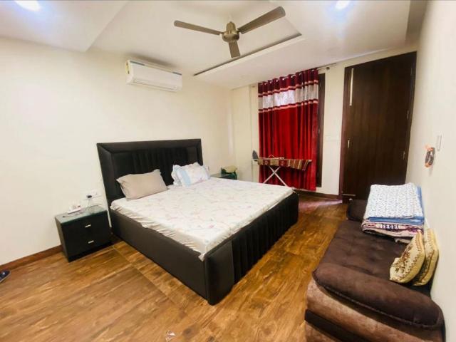 Sector 11 Builder Floor 3 Bedroom 1800 Sq. Ft. Builder Floor in Sector 11 Panchkula Listing ID: #10320