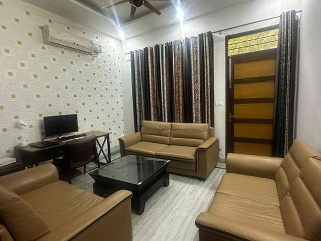 Sector 11 Panchkula 3 Bedroom 2600 Sq. Ft. Builder Floor in Sector 11 Panchkula Listing ID: #10062