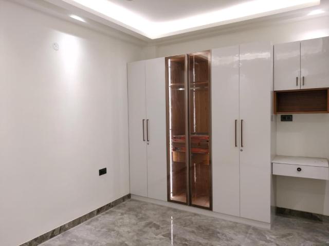 Sector 12 Dwarka, 2 Bedroom 1200 Sq. Ft. Apartment in Sector 12 Dwarka Delhi Listing ID: #10110