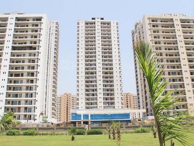 Sector 143B 3 BHK Apartment For Sale Noida