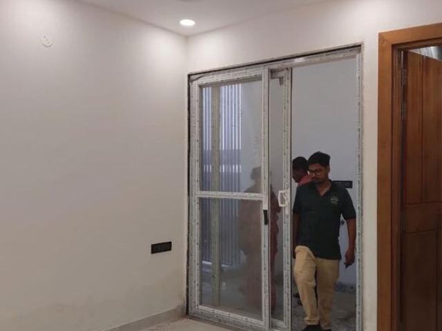 Sector 14, Faridabad Central 3 Bedroom 1500 Sq. Ft. Builder Floor in Sector 14 Faridabad Listing ID: #10319