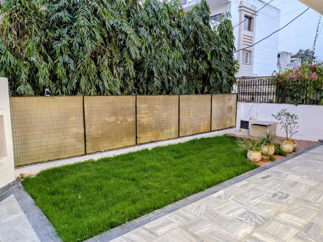 Sector 14, Faridabad Central 5 Bedroom 500 Sq. Yd. Independent House in Sector 14 Faridabad Listing ID: #10400