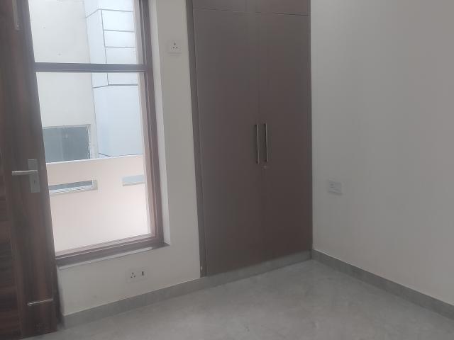 Sector 18 Old Faridabad 2 Bedroom 130 Sq. Yd. Apartment in Sector 18 Faridabad Listing ID: #10152