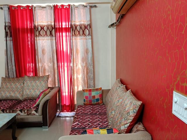 Sector 19, Noida Central 2 Bedroom 800 Sq. Ft. Builder Floor in Sector 19 Noida Listing ID: #10155