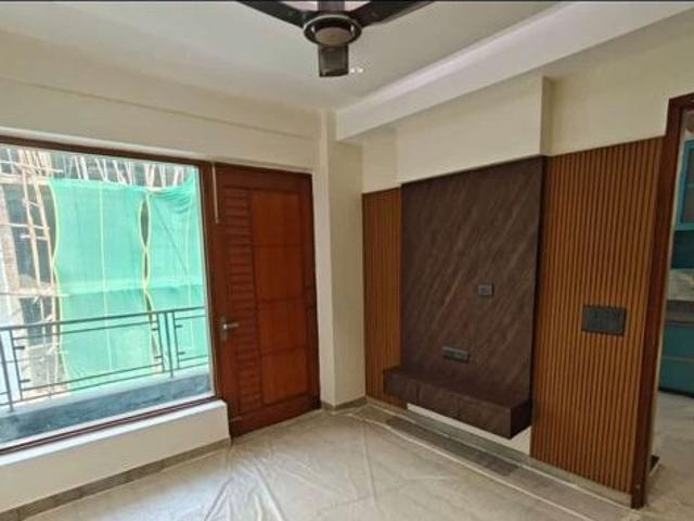 Sector 19b Builder Floor 3 Bedroom 250 Sq. Ft. Apartment in Sector 19b Dwarka Delhi Listing ID: #10175