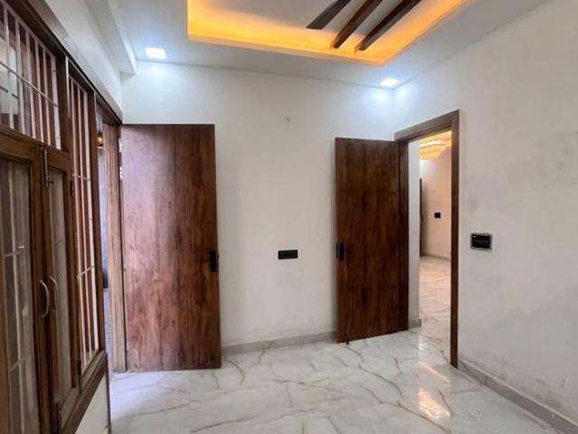 Sector 1 Greater Noida 3 Bedroom 1800 Sq. Ft. Builder Floor in Sector 1 Greater Noida Listing ID: #10378