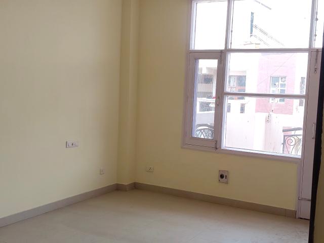 Sector 21 Panchkula 3 Bedroom 2600 Sq. Ft. Builder Floor in Sector 21 Panchkula Listing ID: #9895