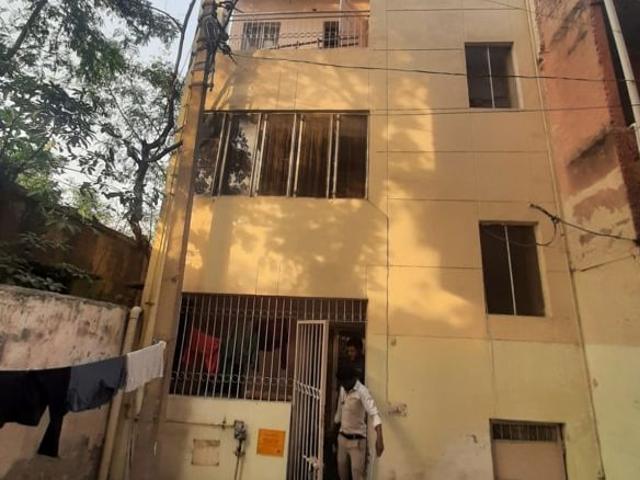 Sector 22, Noida Central 4 Bedroom 30 Sq. Mt. Villa in Sector 22 Noida Listing ID: #10372