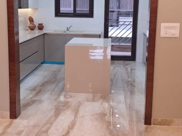 Sector 23, Gurugram, Hary 4 Bedroom 2442 Sq. Ft. Builder Floor in Sector 23 Gurgaon Listing ID: #9733