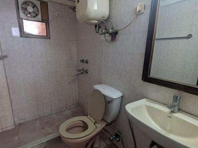 Sector 28, Central Gurgaon 2 Bedroom 1210 Sq. Ft. Apartment in Sector 28 Gurgaon Listing ID: #10007