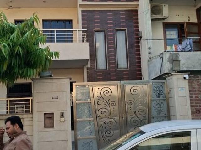 Sector 28, Central Gurgaon 4 Bedroom 2328 Sq. Ft. Villa in Sector 28 Gurgaon Listing ID: #10292