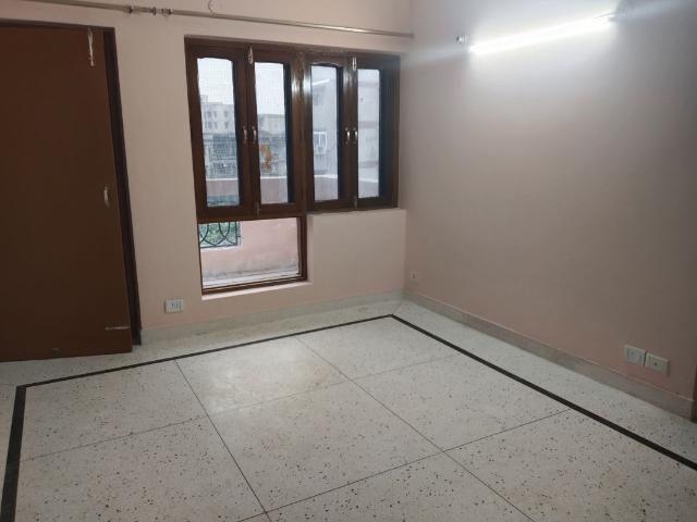 Sector 28, Faridabad Central 3 Bedroom 1500 Sq. Ft. Builder Floor in Sector 28 Faridabad Listing ID: #10327