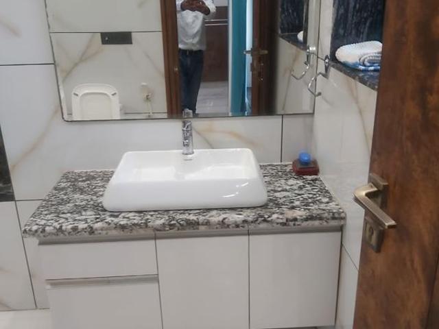 Sector 31, Noida Central 1 Bedroom 2200 Sq. Ft. Villa in Sector 31 Noida Listing ID: #10284