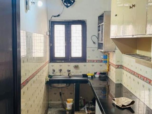 Sector 33, Noida Central 2 Bedroom 200 Sq. Yd. Builder Floor in Sector 33 Noida Listing ID: #10346