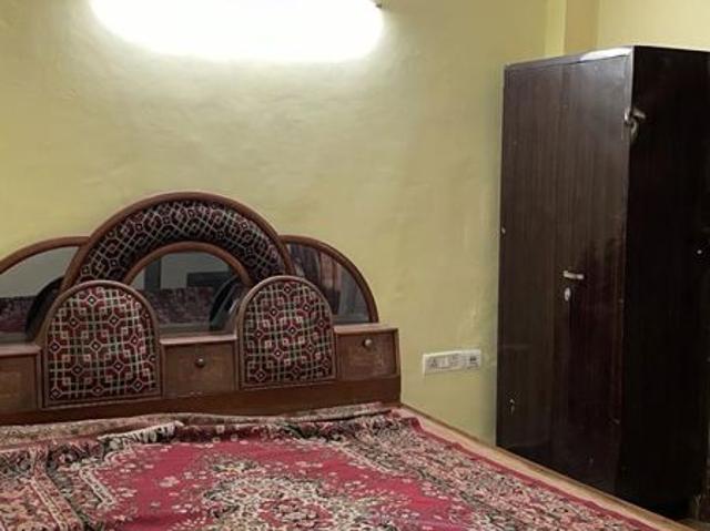 Sector 35, Noida Central 1 RK 200 Sq. Ft. Villa in Sector 35 Noida Listing ID: #10332