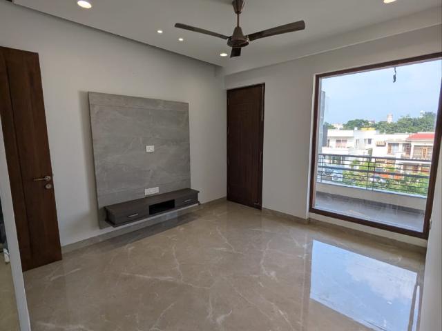 Sector 7 3 Bedroom 2100 Sq. Ft. Builder Floor in Sector 7 Panchkula Listing ID: #9972