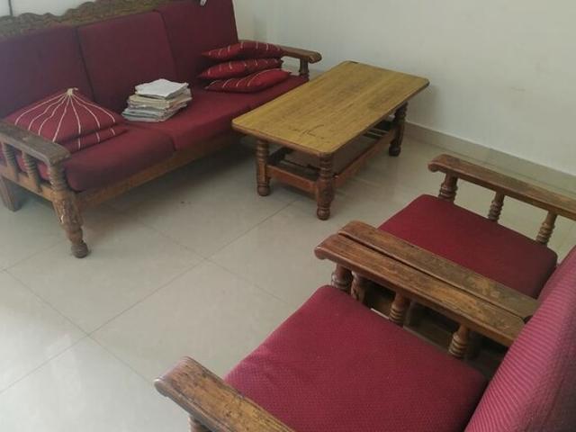 Sector 40, Central Gurgaon 3 Bedroom 273 Sq. Ft. Builder Floor in Sector 40 Gurgaon Listing ID: #10398