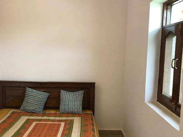 Sector 41, Noida Central 3 Bedroom 200 Sq. Mt. Builder Floor in Sector 41 Noida Listing ID: #10396