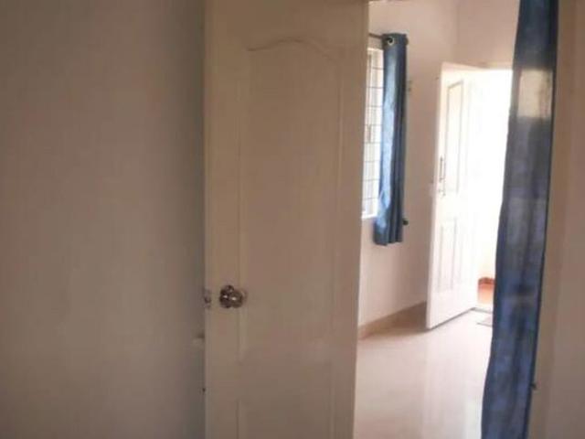 Sector 43, Golf Course Road 3.5 Bedroom 1118 Sq. Ft. Builder Floor in Sector 43 Gurgaon Listing ID: #10255
