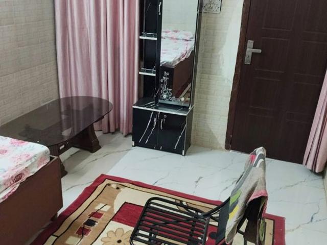 Sector 44, Chandigarh Sectors 2 Bedroom 1000 Sq. Ft. Builder Floor in Sector 44 Chandigarh Listing ID: #10362