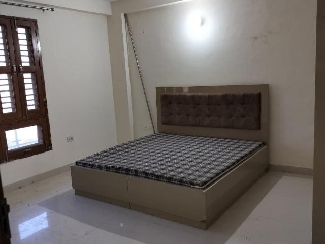 Sector 45, Central Gurgaon 2 Bedroom 170 Sq. Yd. Builder Floor in Sector 45 Gurgaon Listing ID: #10399
