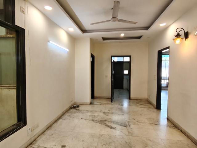 Sector 45, Central Gurgaon 3 Bedroom 2450 Sq. Ft. Builder Floor in Sector 45 Gurgaon Listing ID: #9906