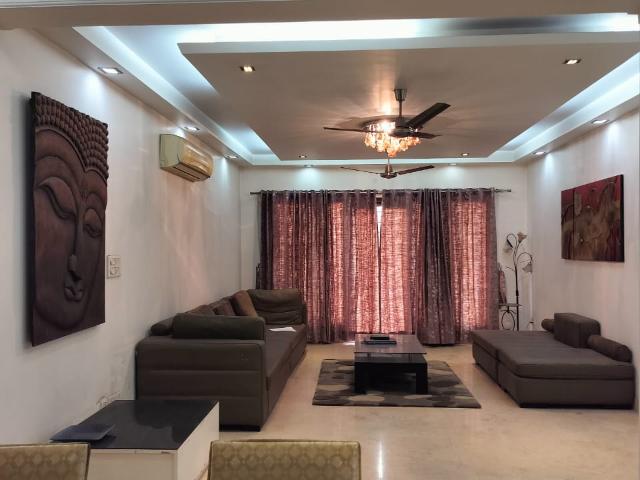 Sector 45, Central Gurgaon 3 Bedroom 2450 Sq. Ft. Builder Floor in Sector 45 Gurgaon Listing ID: #9906