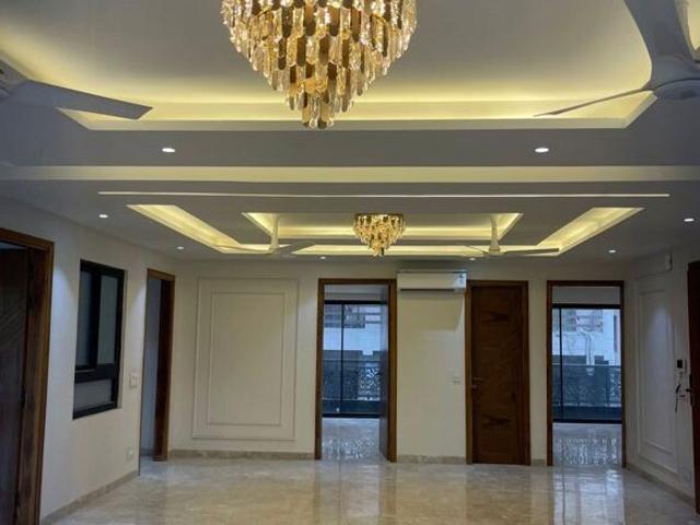 Sector 45, Central Gurgaon 4 Bedroom 342 Sq. Yd. Builder Floor in Sector 45 Gurgaon Listing ID: #10218