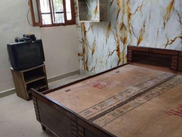 Sector 45, Chandigarh Sectors 2 Bedroom 450 Sq. Ft. Independent House in Sector 45 Chandigarh Listing ID: #10335