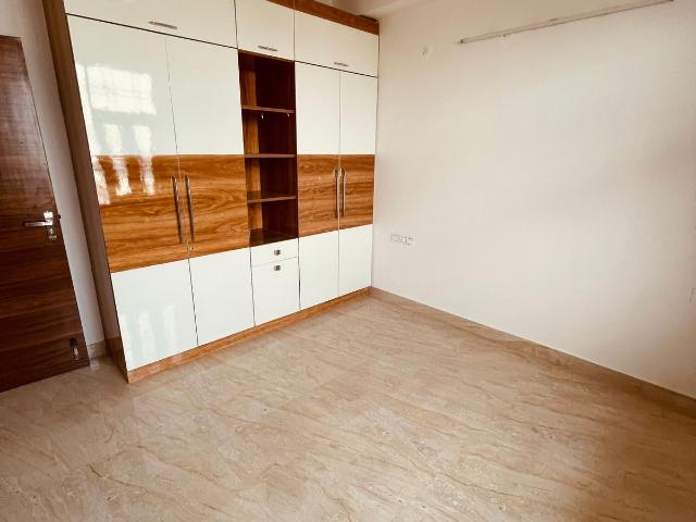 Sector 46, Central Gurgaon 2 Bedroom 1700 Sq. Ft. Builder Floor in Sector 46 Gurgaon Listing ID: #9915