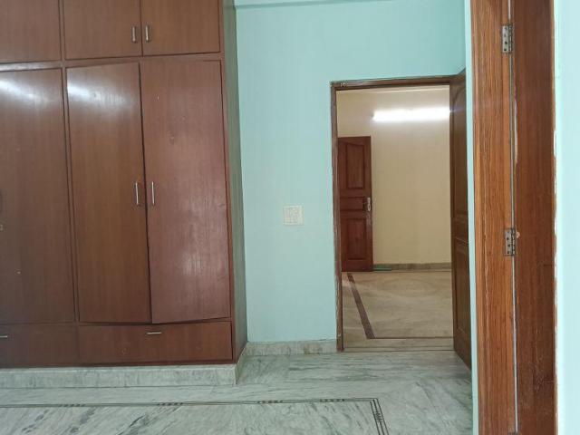 Sector 46, Central Gurgaon 2 Bedroom 1700 Sq. Ft. Builder Floor in Sector 46 Gurgaon Listing ID: #9915