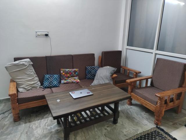Sector 47, Noida Central 2 Bedroom 112 Sq. Mt. Builder Floor in Sector 47 Noida Listing ID: #10411