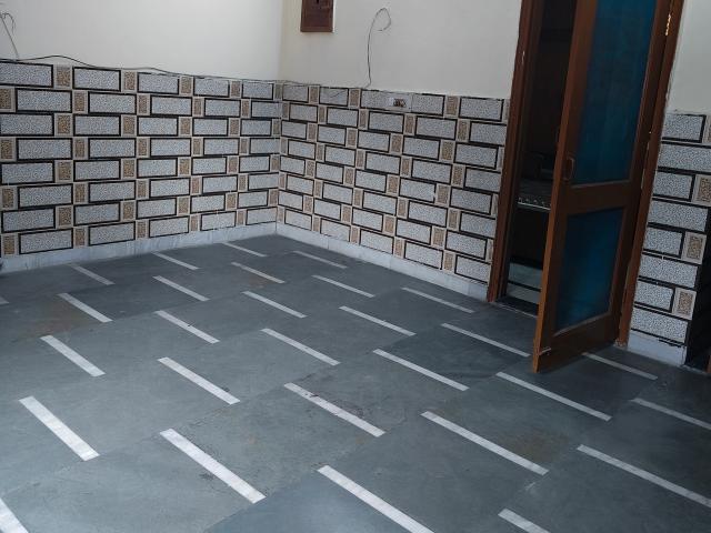 Sector 47, Noida Central 2 Bedroom 112 Sq. Mt. Builder Floor in Sector 47 Noida Listing ID: #10397