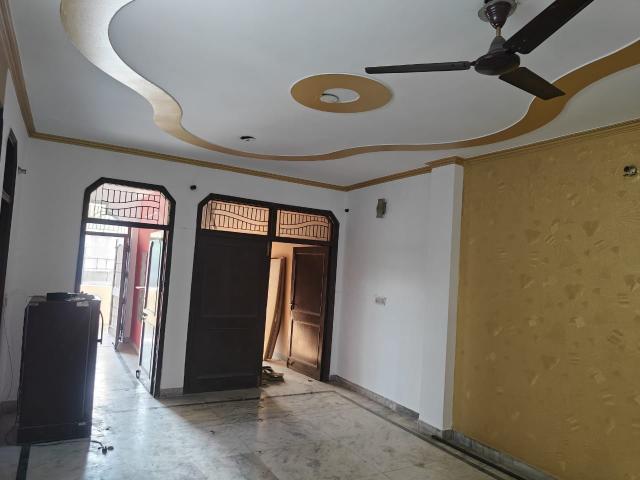 Sector 48, Noida Central 2 Bedroom 112 Sq. Mt. Builder Floor in Sector 48 Noida Listing ID: #10411