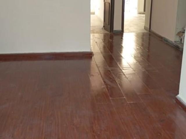 Sector 48, Noida Central 2 Bedroom 112 Sq. Mt. Builder Floor in Sector 48 Noida Listing ID: #10397