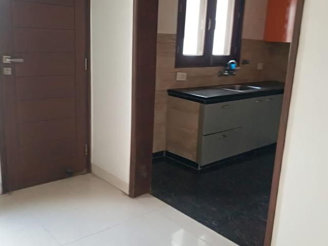 Sector 49 2 Bedroom 162 Sq. Mt. Builder Floor in Sector 49 Noida Listing ID: #9892