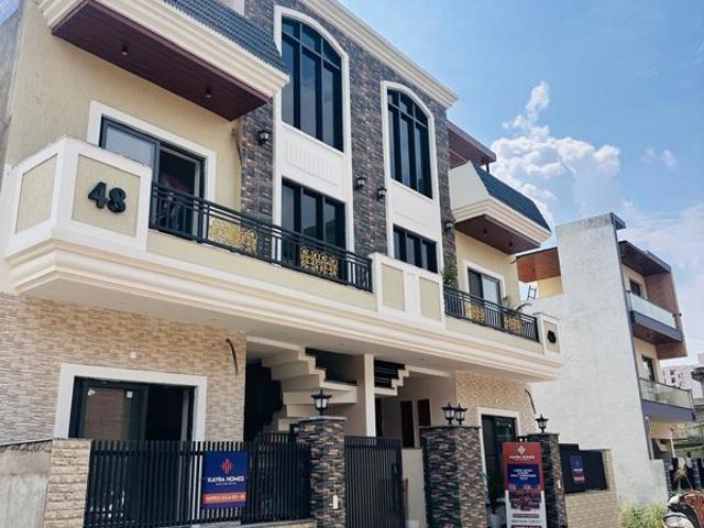 Sector 4 Panchkula Independent House 4 Bedroom 2600 Sq. Ft. Independent House in Sector 4 Panchkula Listing ID: #10321