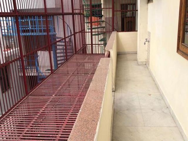 Sector 50, Noida Central 6 Bedroom 360 Sq. Mt. Builder Floor in Sector 50 Noida Listing ID: #10397