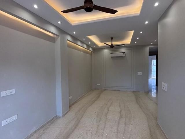 Sector 51, Central Gurgaon 3 Bedroom 200 Sq. Yd. Builder Floor in Sector 51 Gurgaon Listing ID: #10365