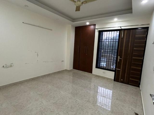 Sector 52, Central Gurgaon 3 Bedroom 1836 Sq. Ft. Builder Floor in Sector 52 Gurgaon Listing ID: #10094