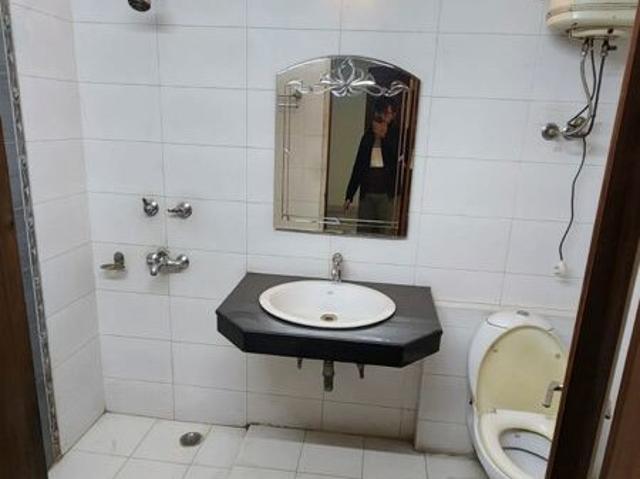 Sector 52, Central Gurgaon 4 Bedroom 3700 Sq. Ft. Villa in Sector 52 Gurgaon Listing ID: #10404