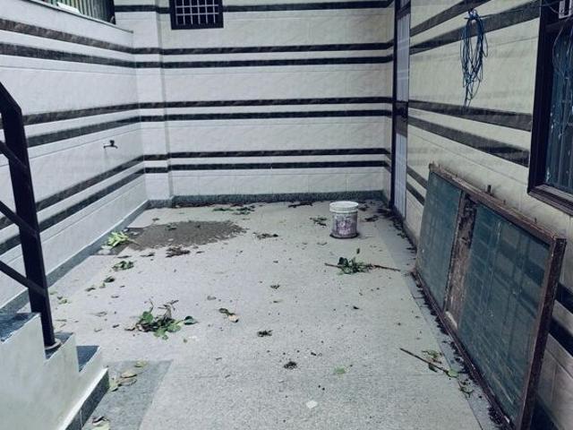 Sector 52, Noida Central 1 Bedroom 900 Sq. Ft. Villa in Sector 52 Noida Listing ID: #10425