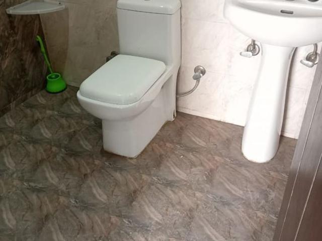 Sector 55, Golf Course Extension 3 Bedroom 2500 Sq. Ft. Builder Floor in Sector 55 Gurgaon Listing ID: #10001